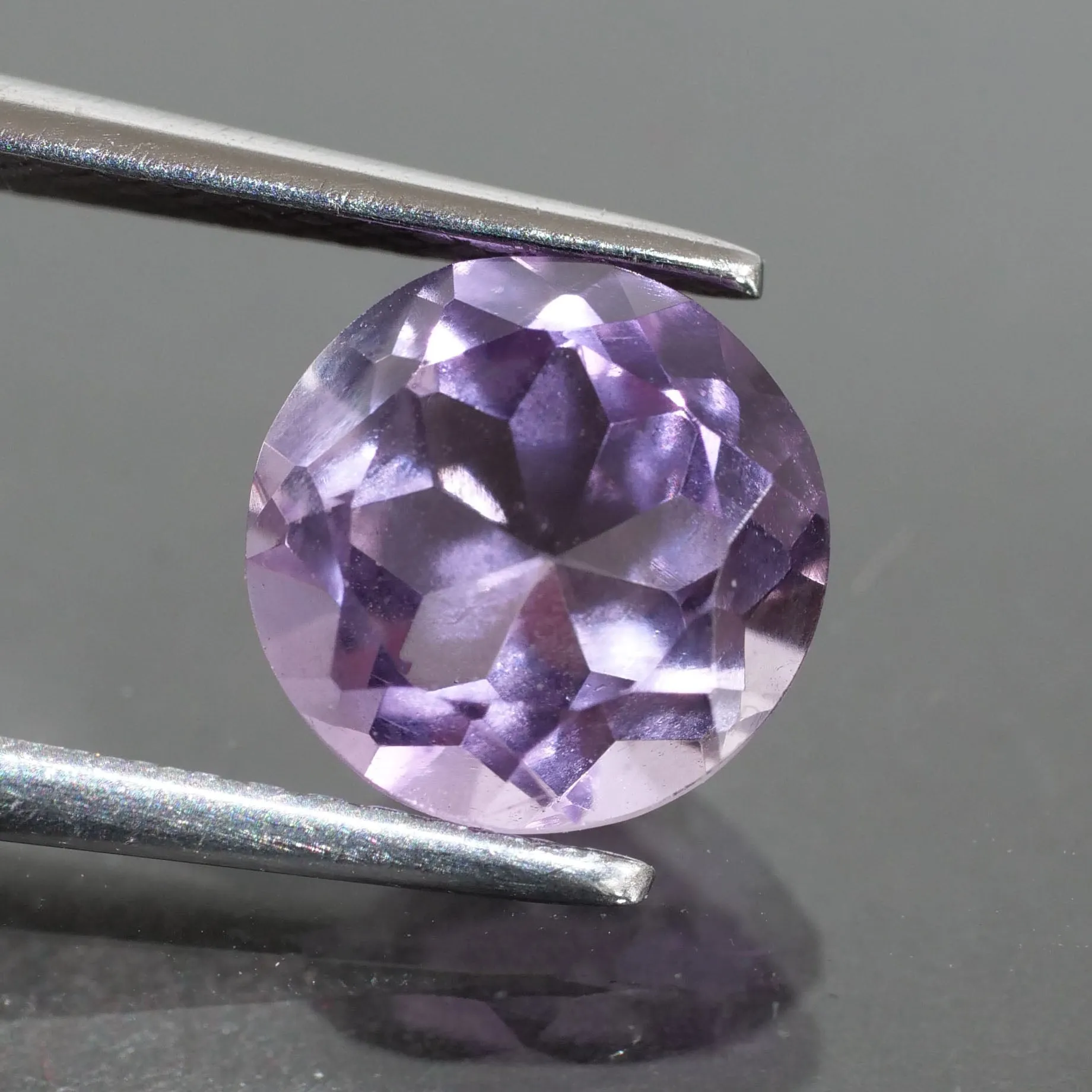 Amethyst | round cut, lavender 7.5mm, 1.40 ct, VVS clarity, Brasil