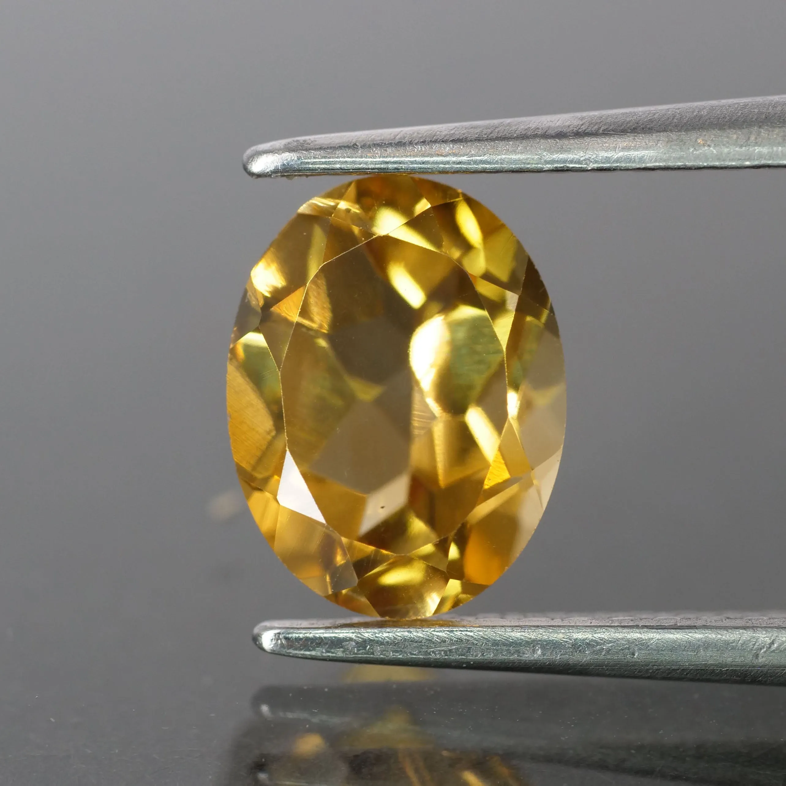 Citrine | natural, oval cut 8x6mm, VS, 1.1ct