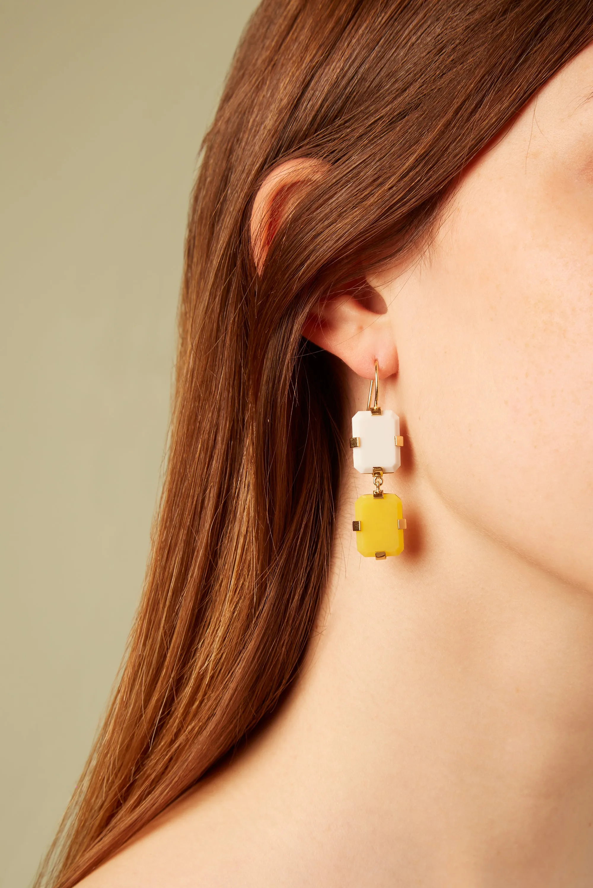 DECO SANDWICH WHITE AGATE   YELLOW JADE EARRINGS