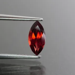 Garnet | natural, marquise cut 8 x 4 mm, VS 0.7ct