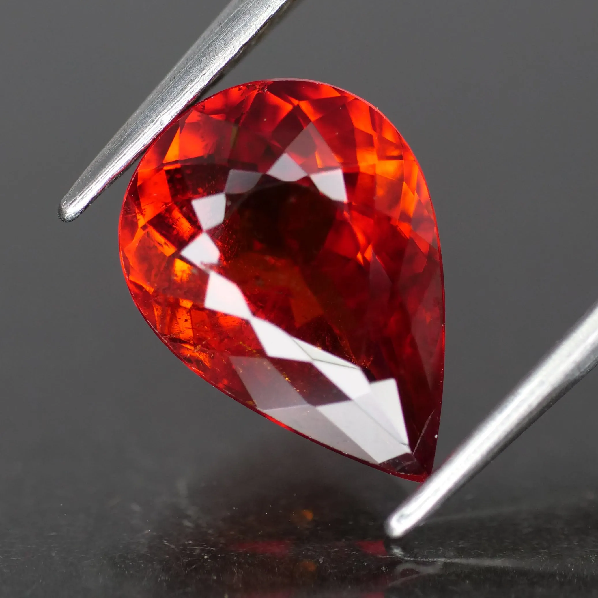 Garnet | natural, pear cut, *10x7 mm, VS *3 ct