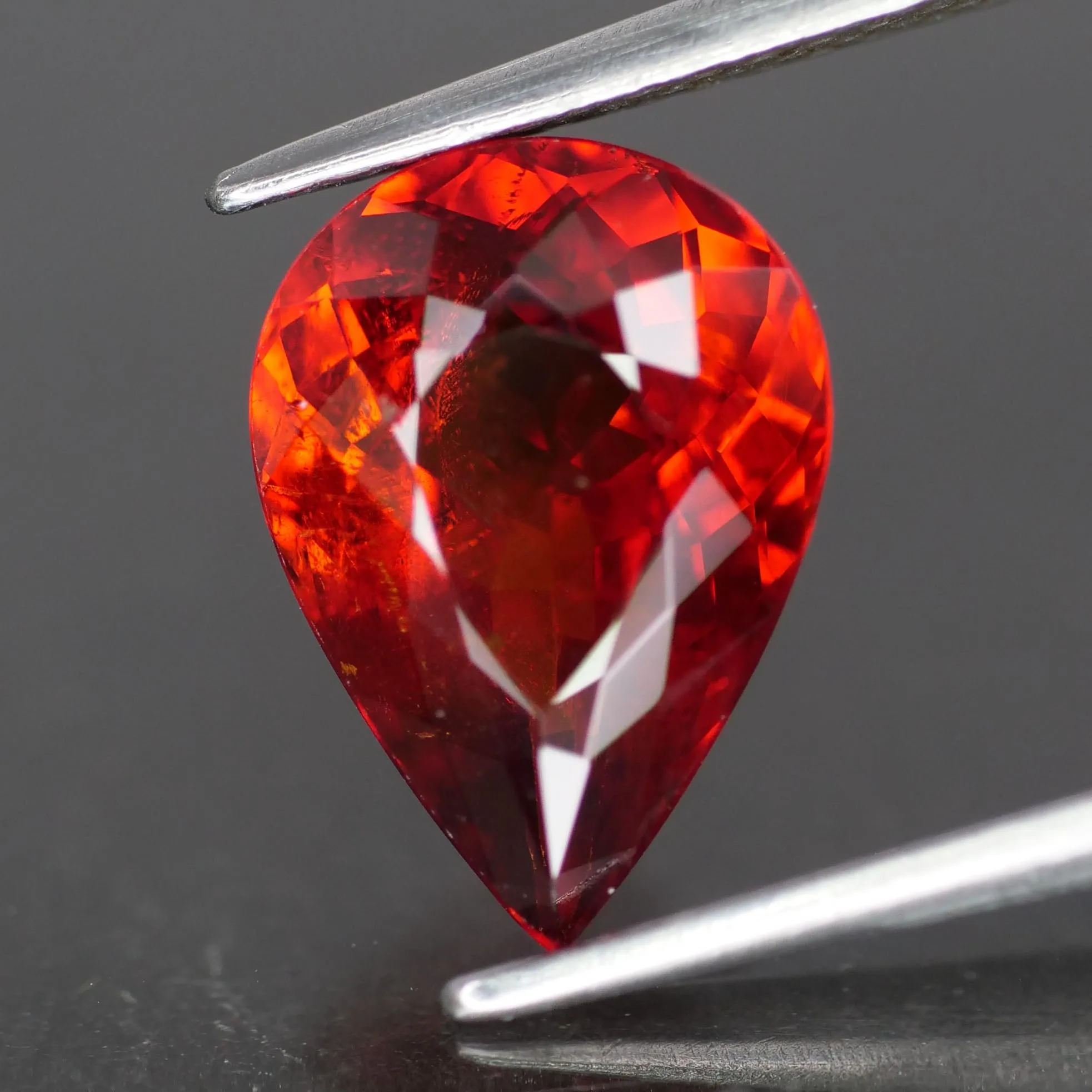 Garnet | natural, pear cut, *10x7 mm, VS *3 ct