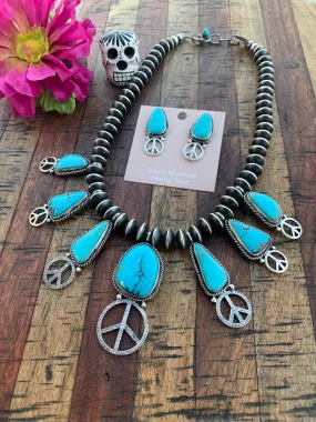 Kingman Peace Sign Necklace Set