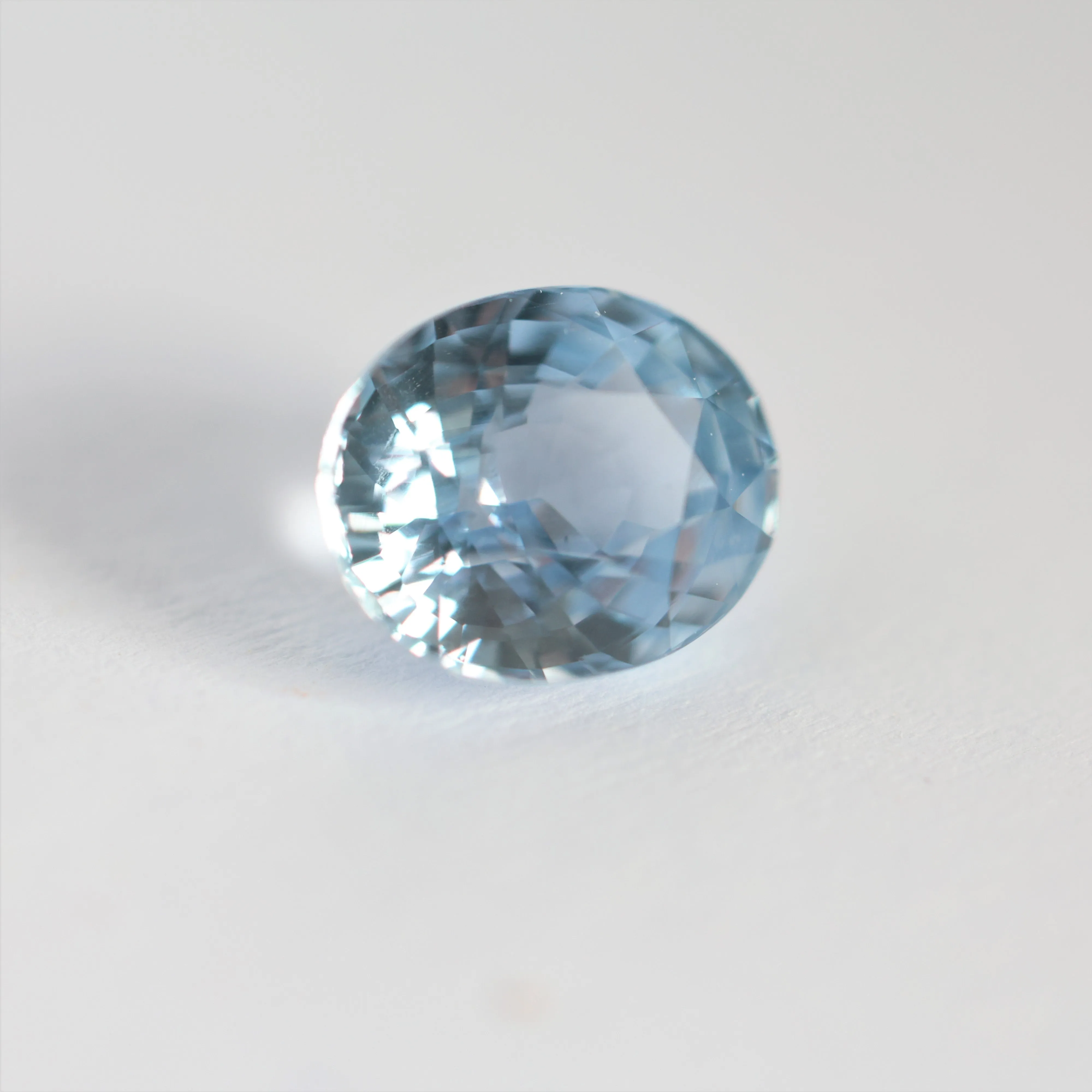 Loose 1.77 Ct Oval Blue Sapphire