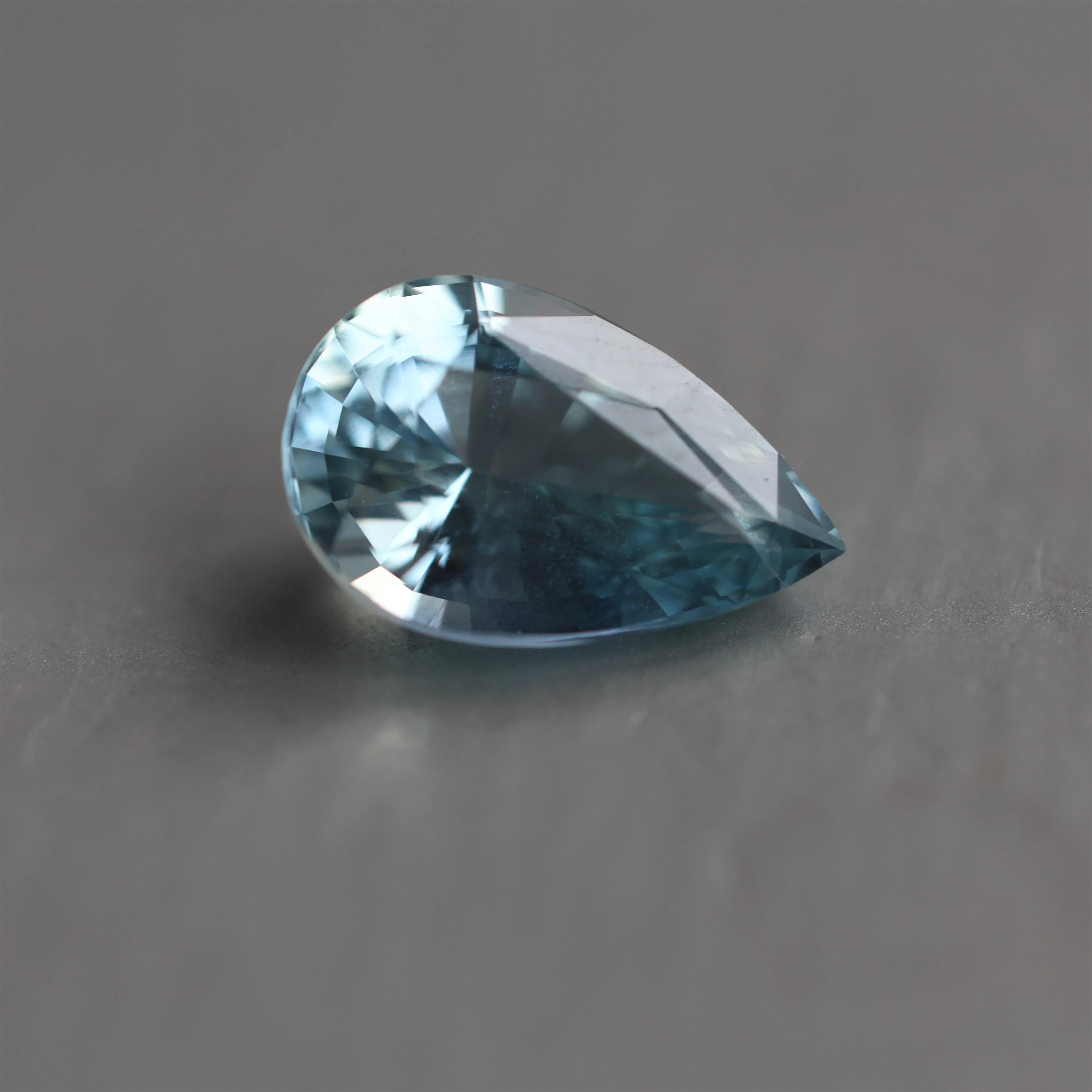 Loose 2.59 Ct Pear Teal Sapphire