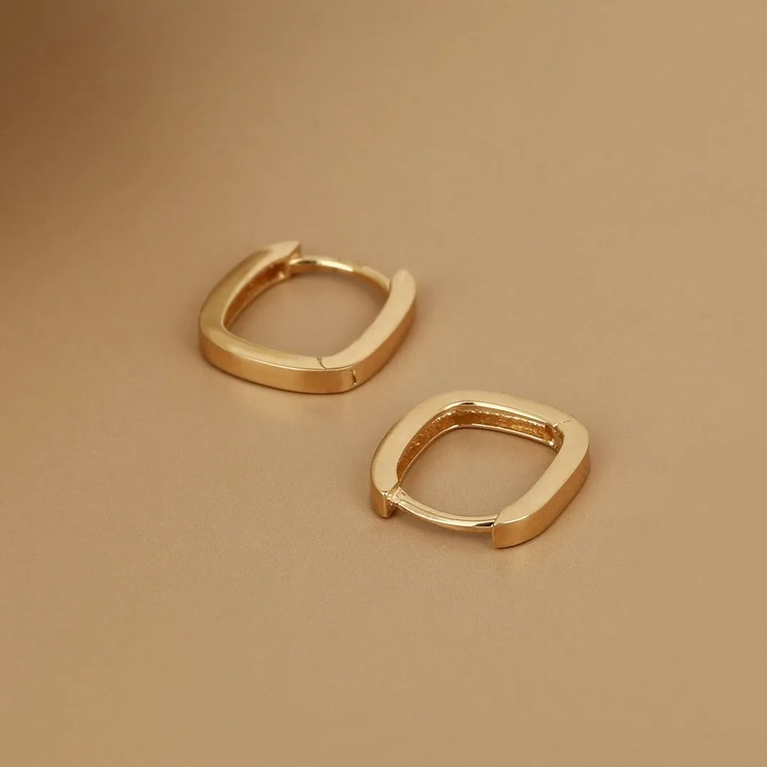 Modern Style 18K Solid Yellow Gold Earring with Unique Geometric Figure