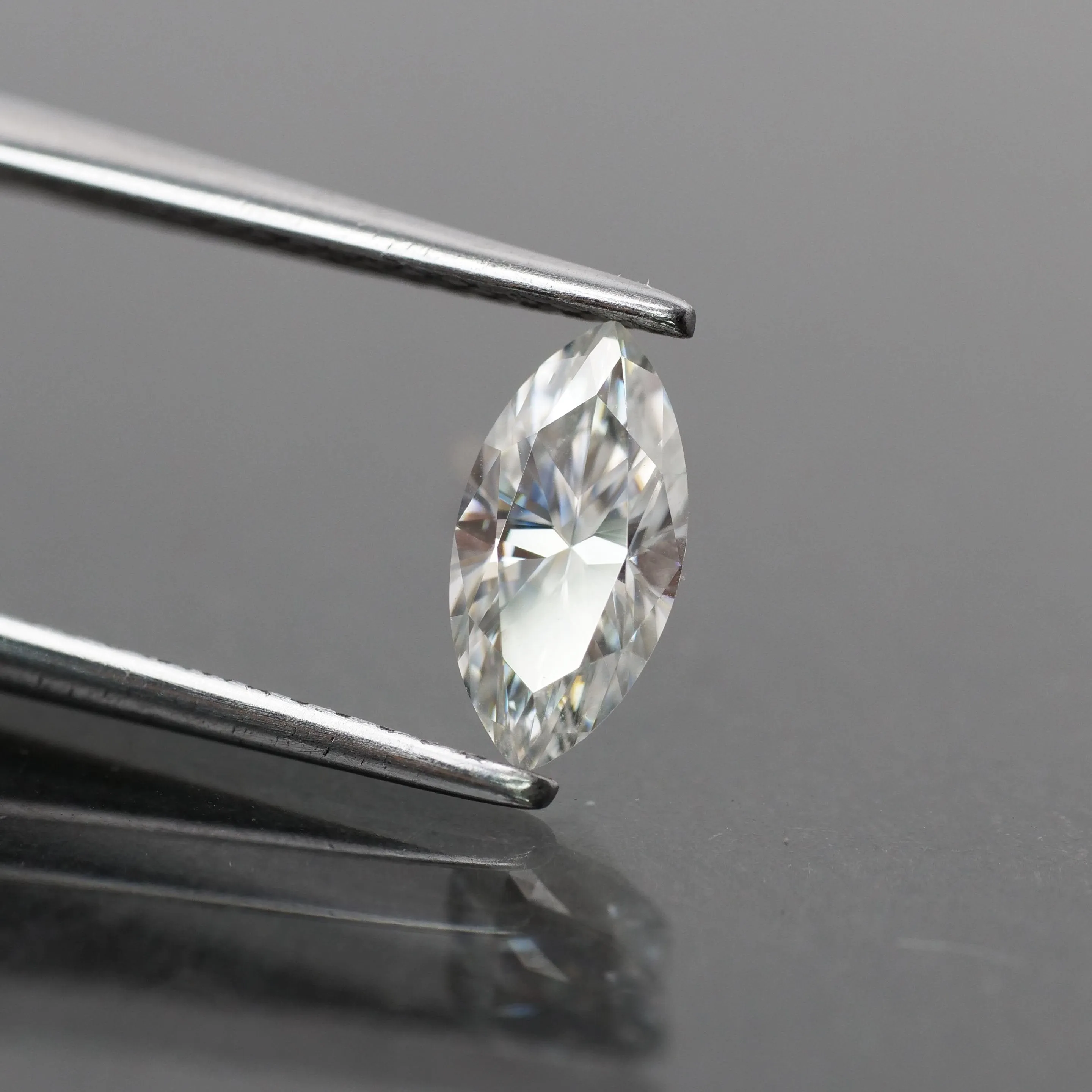 Moissanite | marquise cut 8x4 mm, G color, VS, 0.5 ct