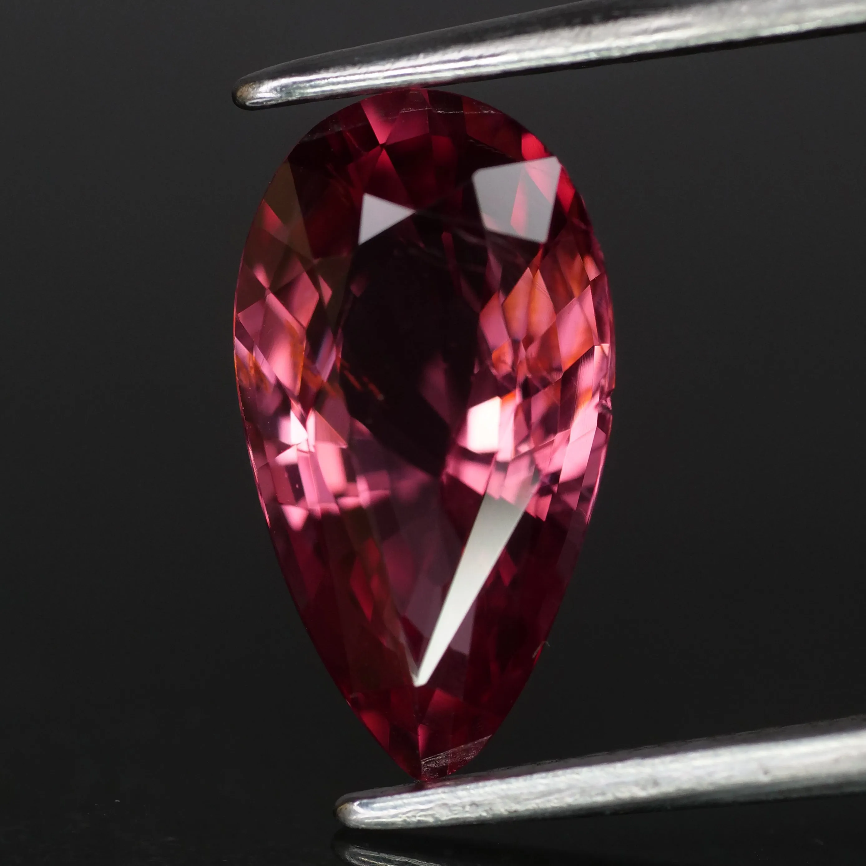 Pink Spinel | natural, rosewood red color, pear cut *11x6.1 mm, VS, 1.98ct