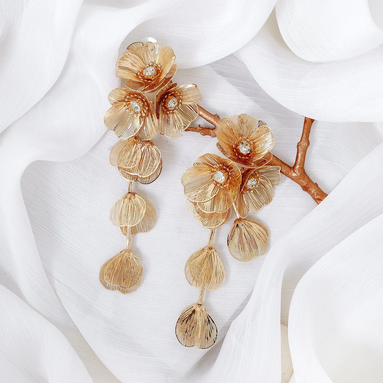 Primula Gold Earrings