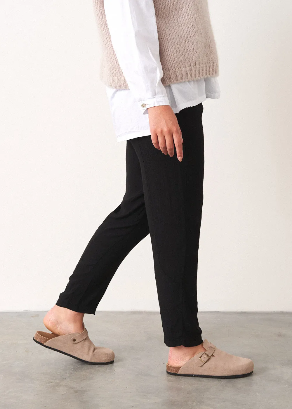 RENATA CREPE TAPERED TROUSER