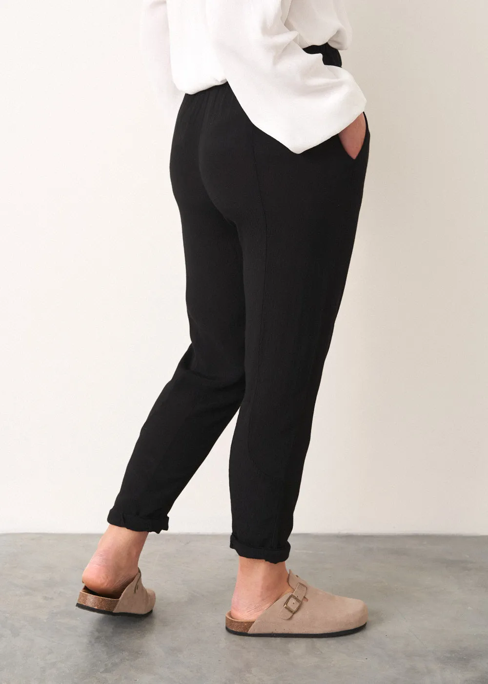 RENATA CREPE TAPERED TROUSER