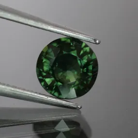 Sapphire | IGI certified | natural, deep green, round cut 6mm, *1 ct