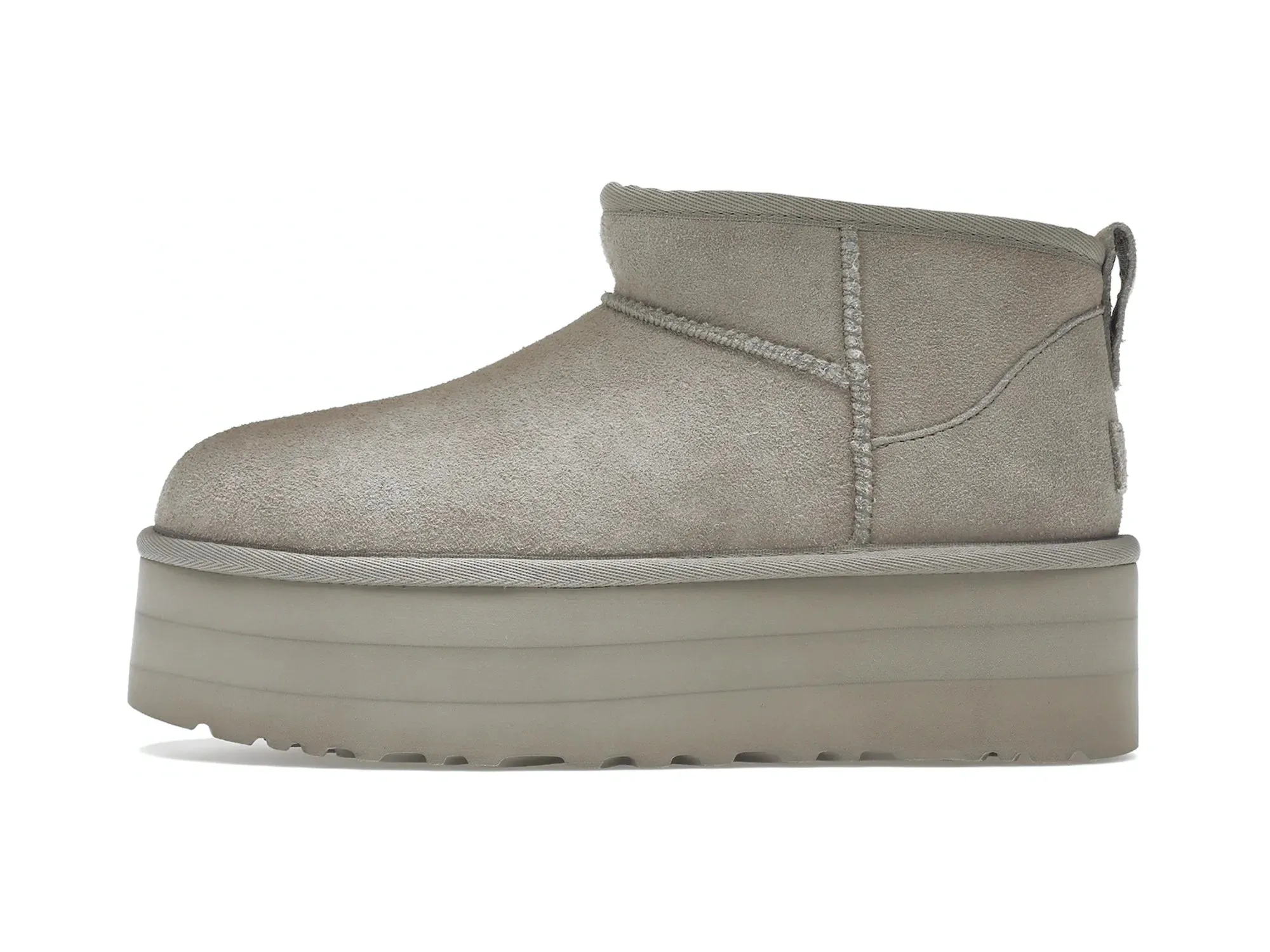 UGG Classic "Ultra Mini Platform Goat"